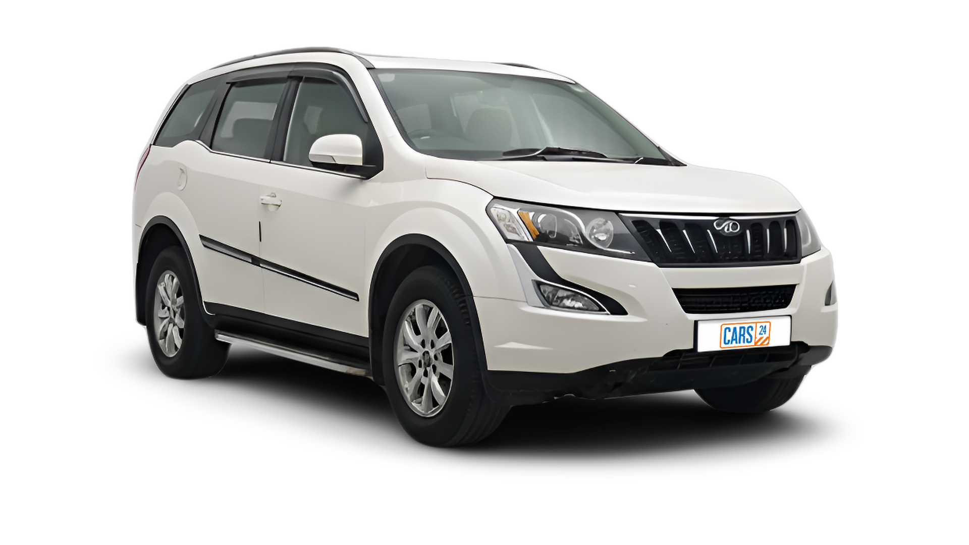 Mahindra XUV500-img